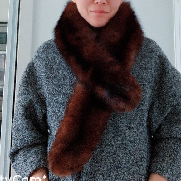 Genuine Fur Collar - Picture 8 of 8